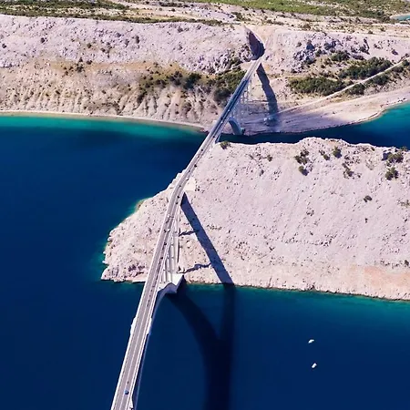 Josephine 2 Malinska