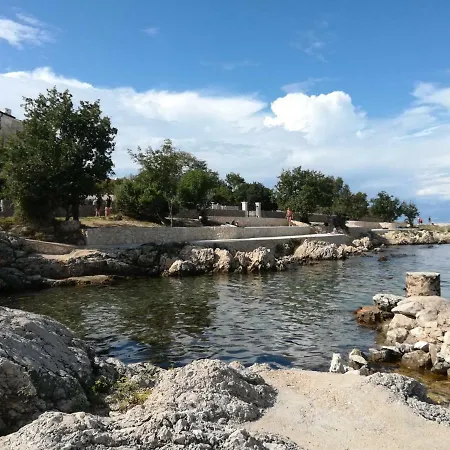 Josephine 2 Malinska